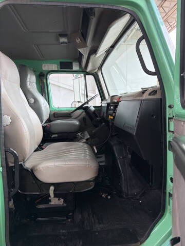 2002 International 4900