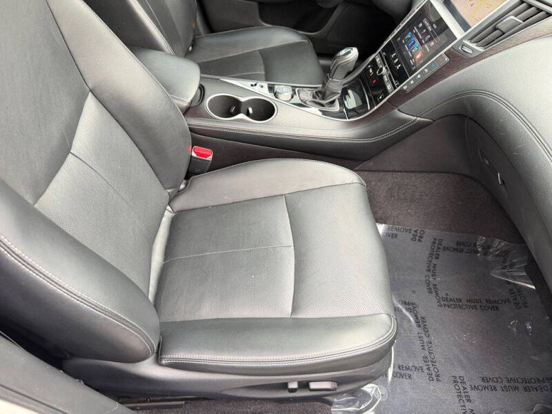 2023 Infiniti Q50 Sensory