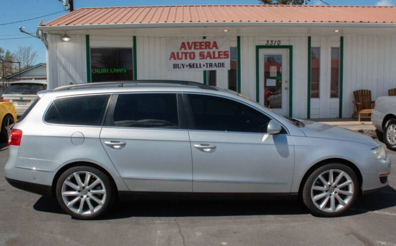 2008 Volkswagen Passat for sale at Aveera Auto Sales in Union Gap WA