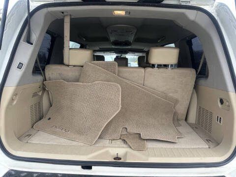 2011 Nissan Armada Platinum