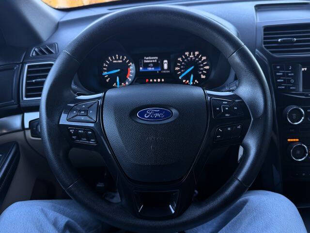 2017 Ford Explorer