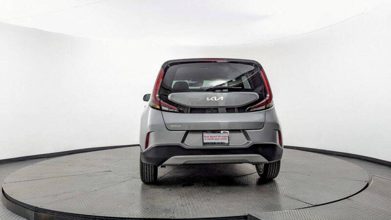 2023 Kia Soul LX