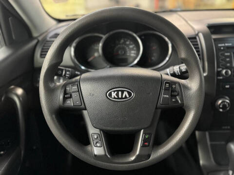 2013 Kia Sorento LX
