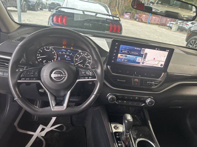 2024 Nissan Altima 2.5 SR