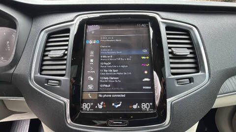 2020 Volvo XC90 T6 Momentum 6-Passenger