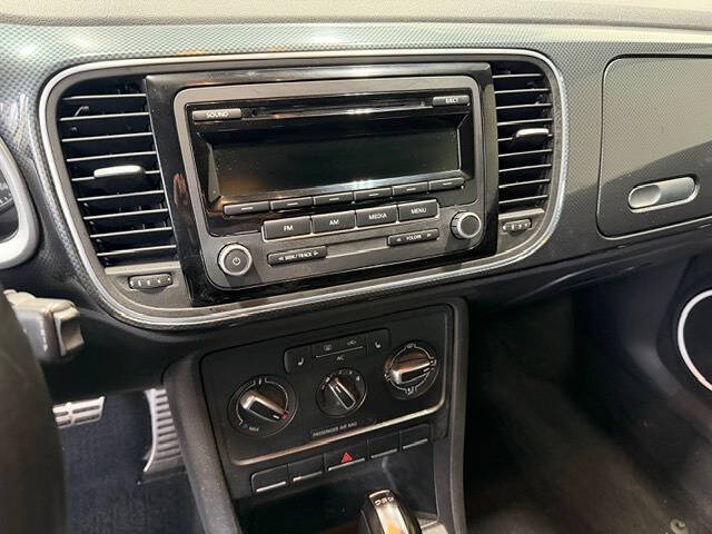 2012 Volkswagen Beetle Black Turbo PZEV