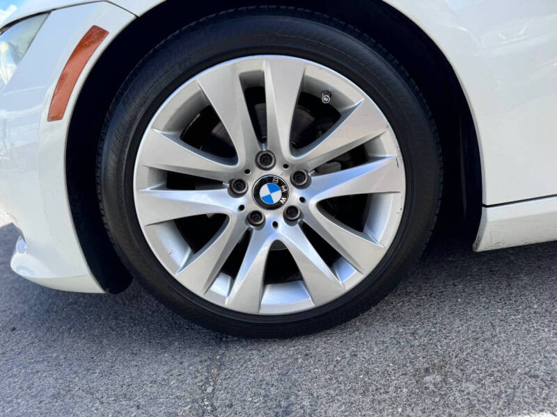 2011 BMW 3 Series 328i