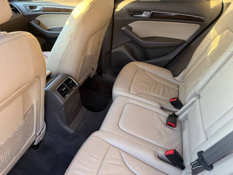 2017 Audi Q5 2.0T quattro Premium