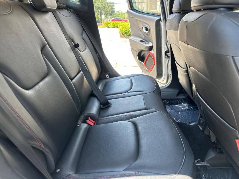 2015 Jeep Renegade Trailhawk