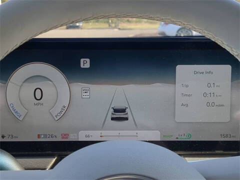 2024 Genesis GV60 Standard