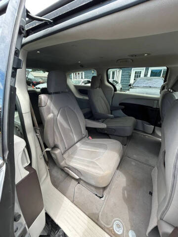 2017 Chrysler Pacifica Touring