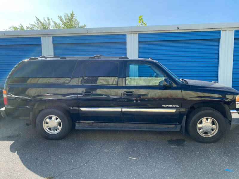 2003 GMC Yukon XL for sale at Debo Bros Auto Sales in Philadelphia PA