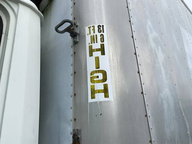 1998 Freightliner FL70