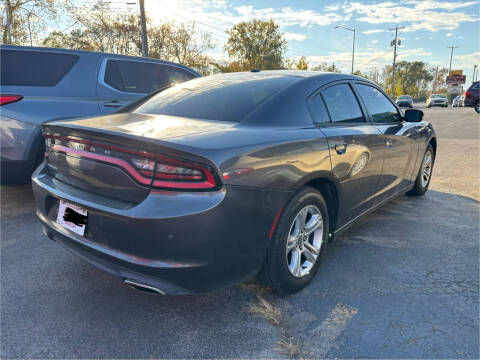 2016 Dodge Charger SE