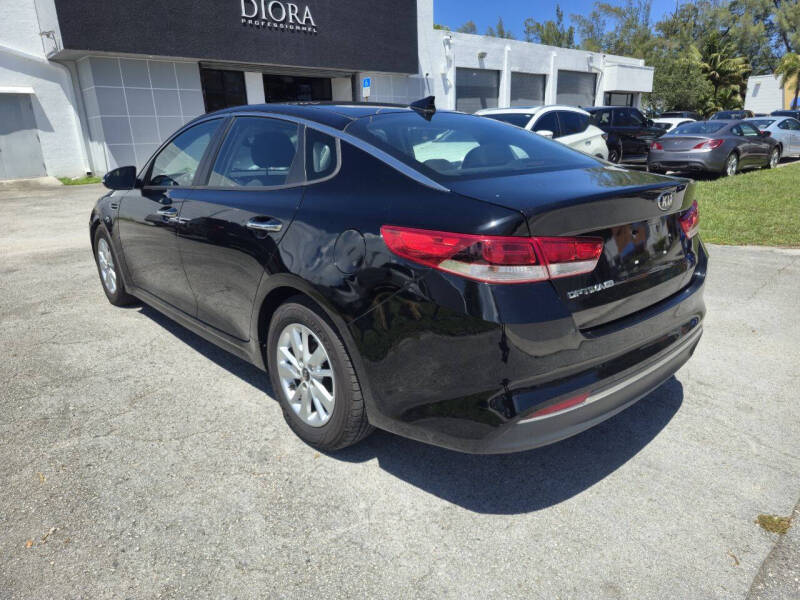 2018 Kia Optima LX