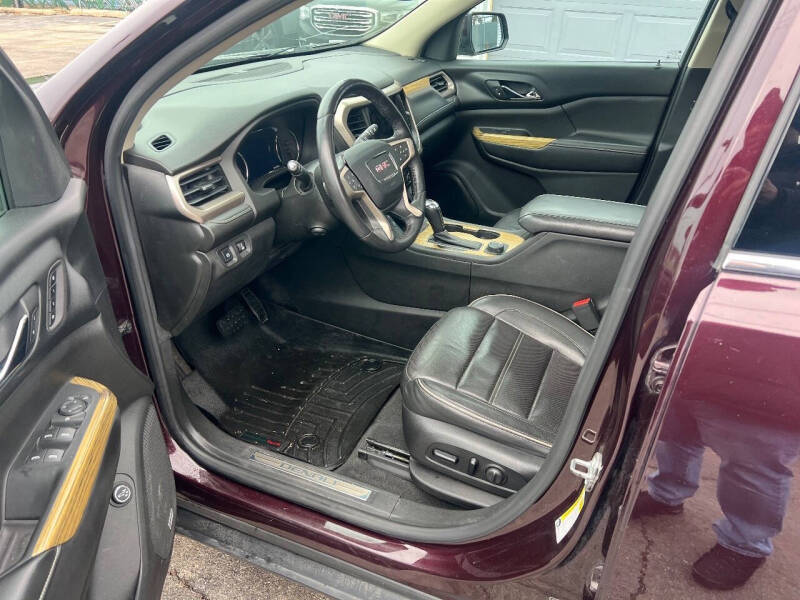 2017 GMC Acadia Denali