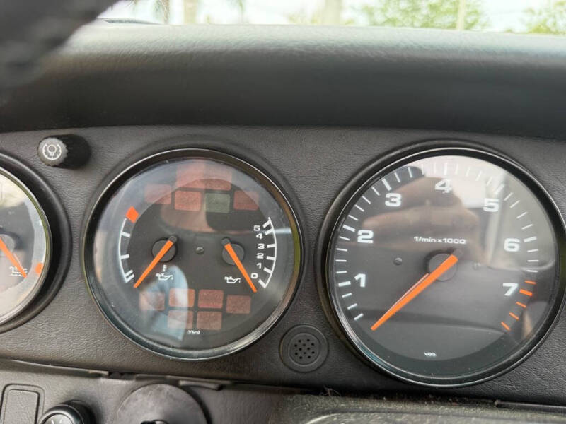 1992 Porsche 911 Carrera 2