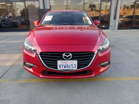 2018 Mazda MAZDA3 Touring
