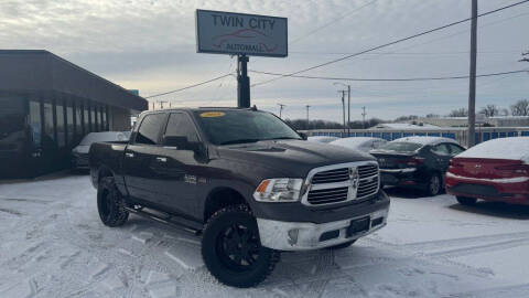 2016 RAM 1500 for sale at TWIN CITY AUTO MALL in Bloomington IL