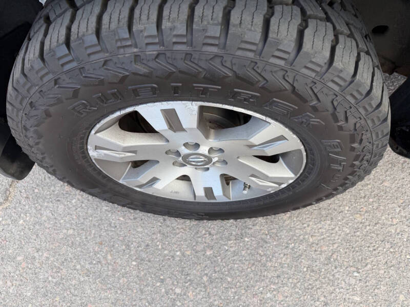 2012 Nissan Pathfinder Silver Edition