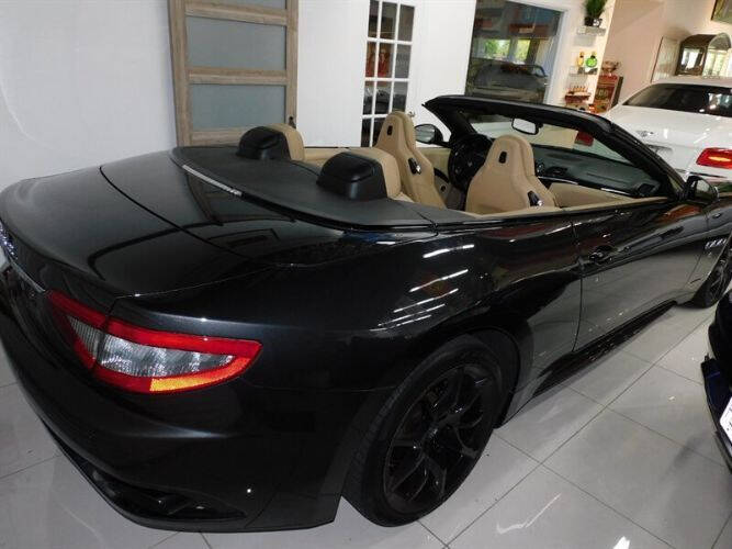 2016 Maserati Gran Turismo