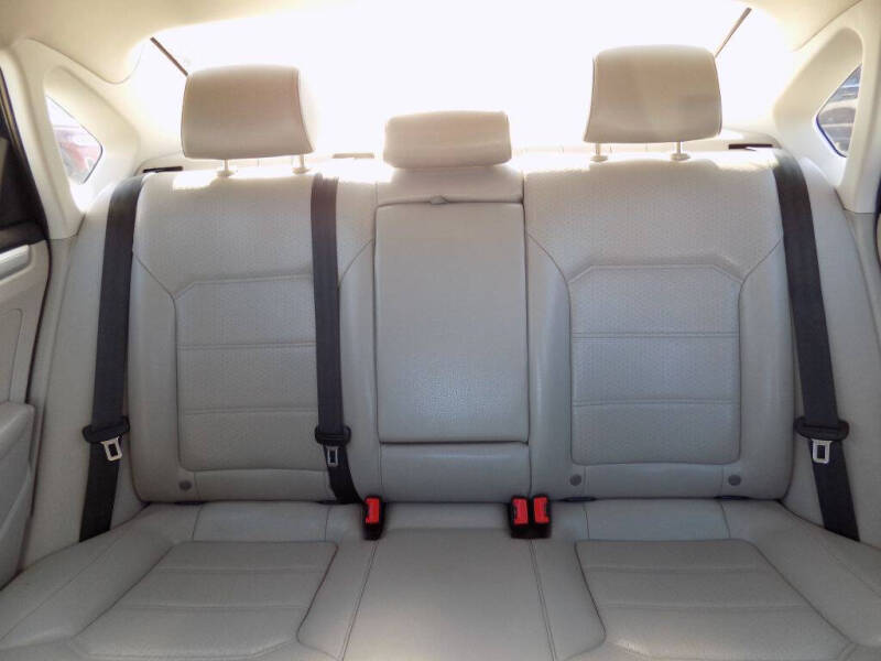 2019 Volkswagen Passat Wolfsburg