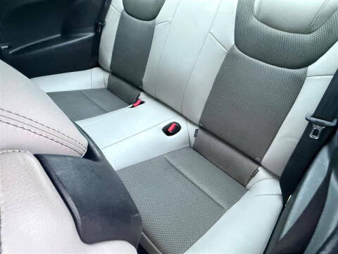 2013 Hyundai Genesis Coupe 2.0T Premium