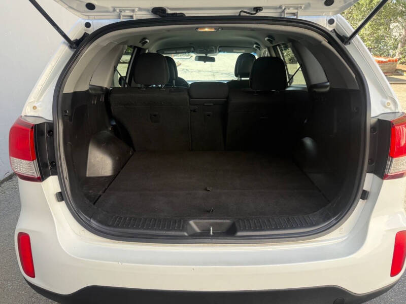 2015 Kia Sorento LX