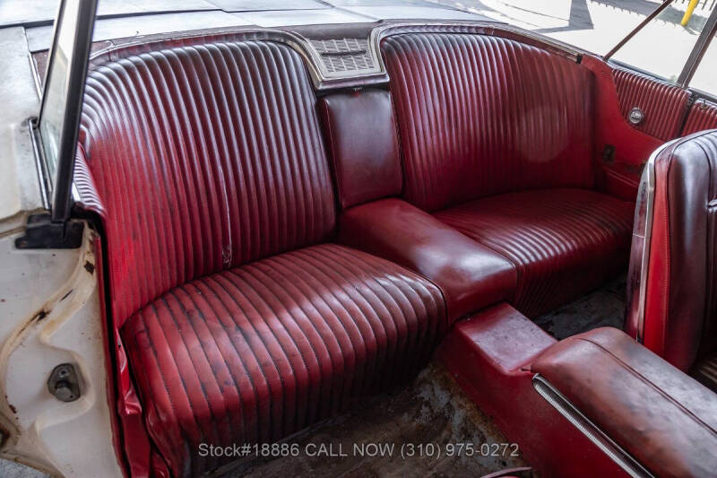 1965 Ford Thunderbird