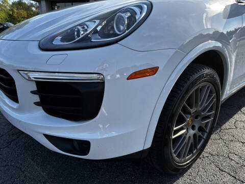 2018 Porsche Cayenne Platinum Edition