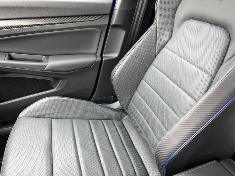 2023 Volkswagen Golf R 20th Anniversary Edition