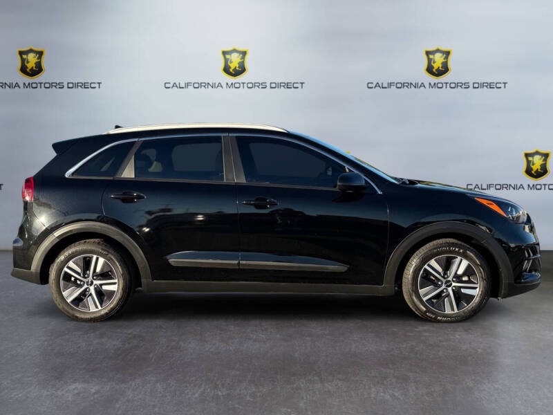 2022 Kia Niro LXS