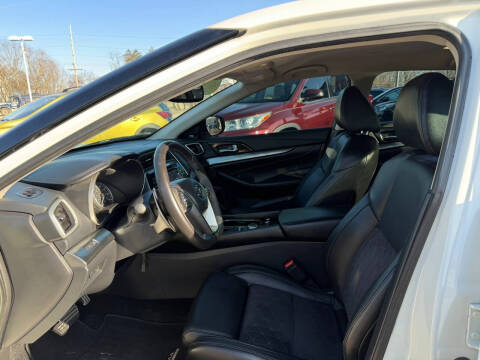 2017 Nissan Maxima 3.5 SR