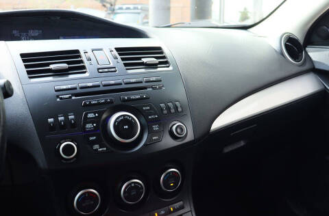 2013 Mazda MAZDA3 i Touring