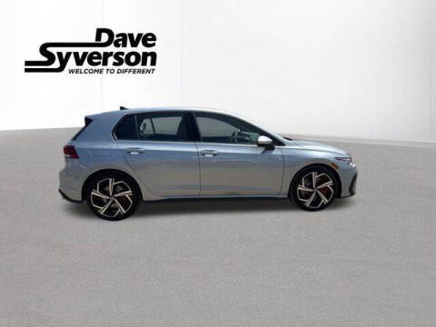 2025 Volkswagen Golf GTI SE