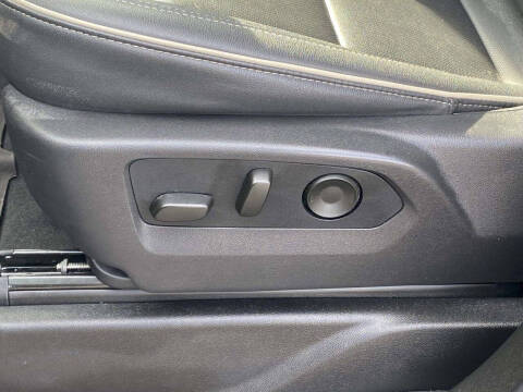 2025 GMC Yukon XL Elevation