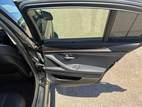 2011 BMW 5 Series 528i