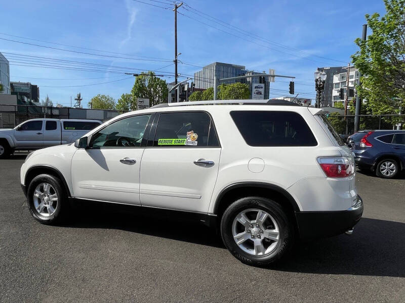 2011 GMC Acadia SLE
