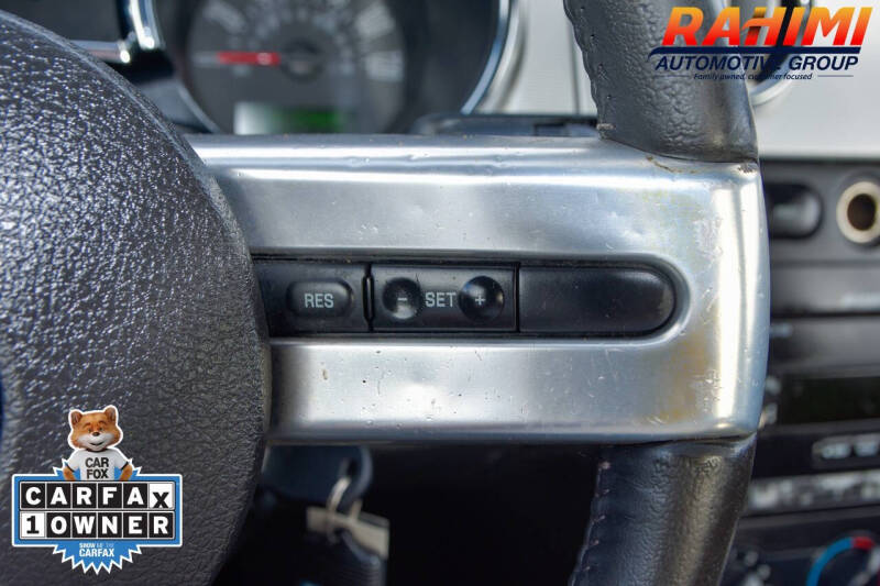 2006 Ford Mustang V6 Premium