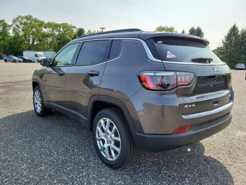 2023 Jeep Compass Latitude Lux