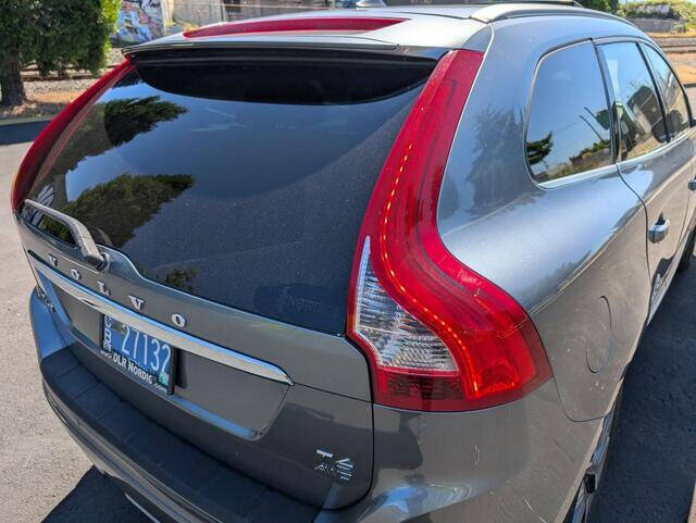 2017 Volvo XC60 T6 Dynamic