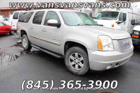 2007 GMC Yukon XL for sale at Vans Vans Vans INC in Blauvelt NY