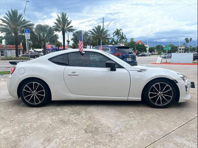 2018 TOYOTA 86 Coupe - $20,197