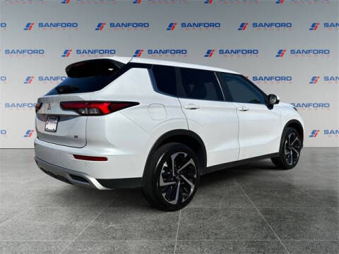 2024 Mitsubishi Outlander SE