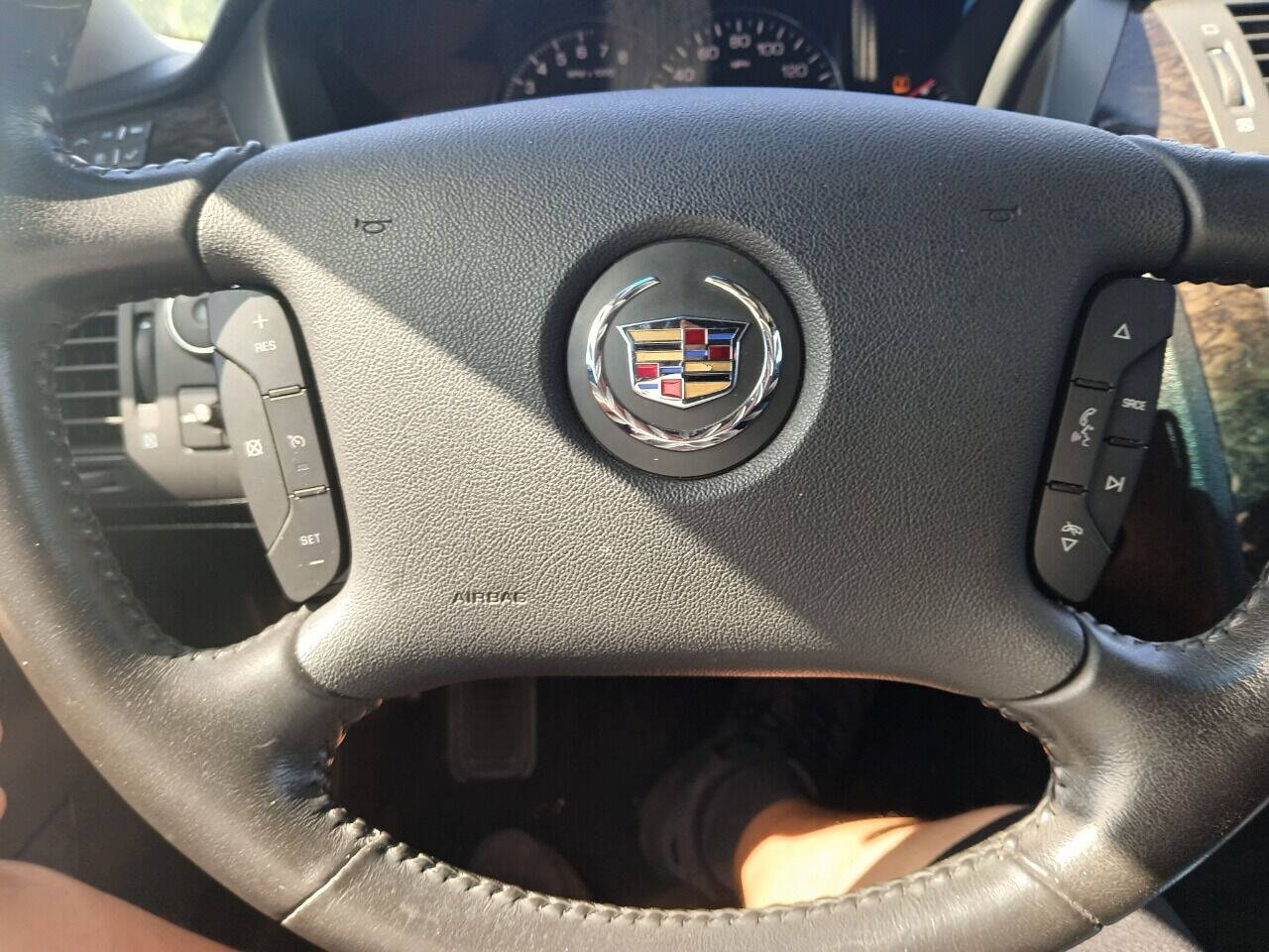 2011 Cadillac DTS Pro Sedan - $29,500