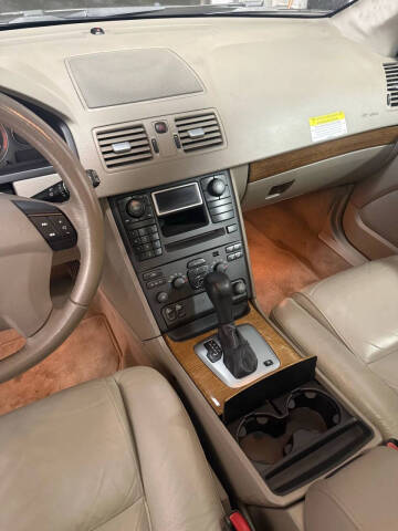 2005 Volvo XC90 2.5T