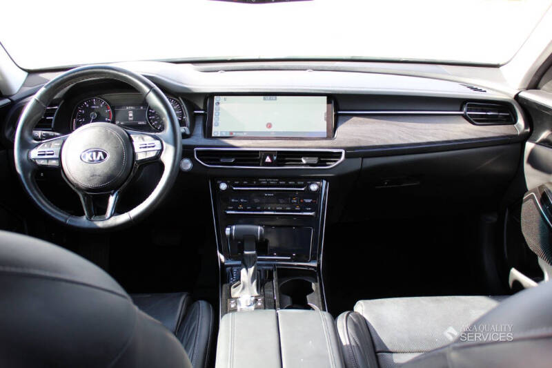 2020 Kia Cadenza Limited