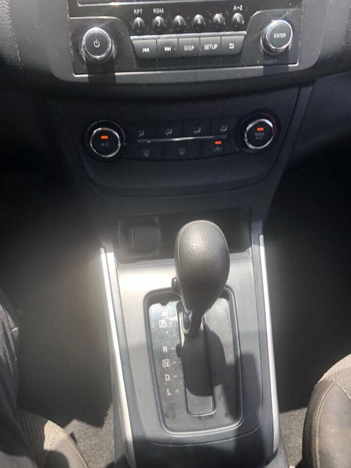 2005 DODGE Neon Sedan - $2,500