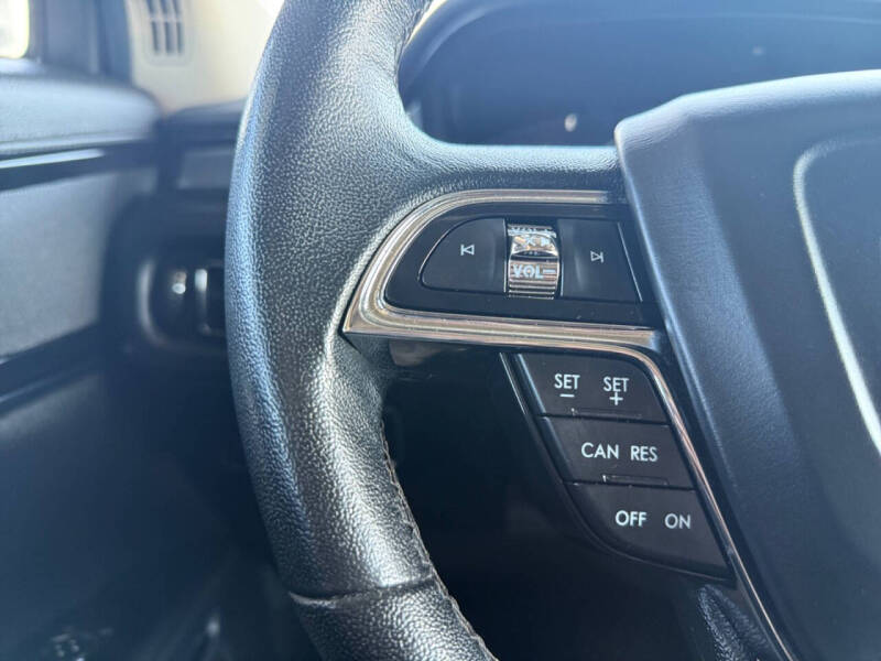 2022 Lincoln Nautilus Standard