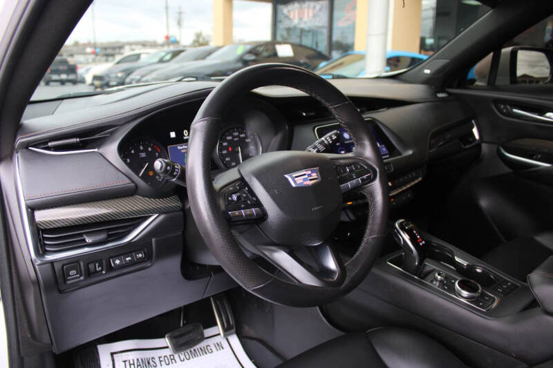 2022 Cadillac XT4 Sport